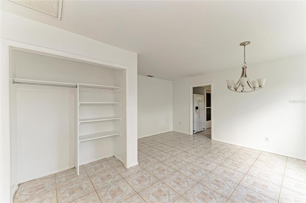 Active With Contract: $654,000 (2 beds, 1 baths, 1254 Square Feet)