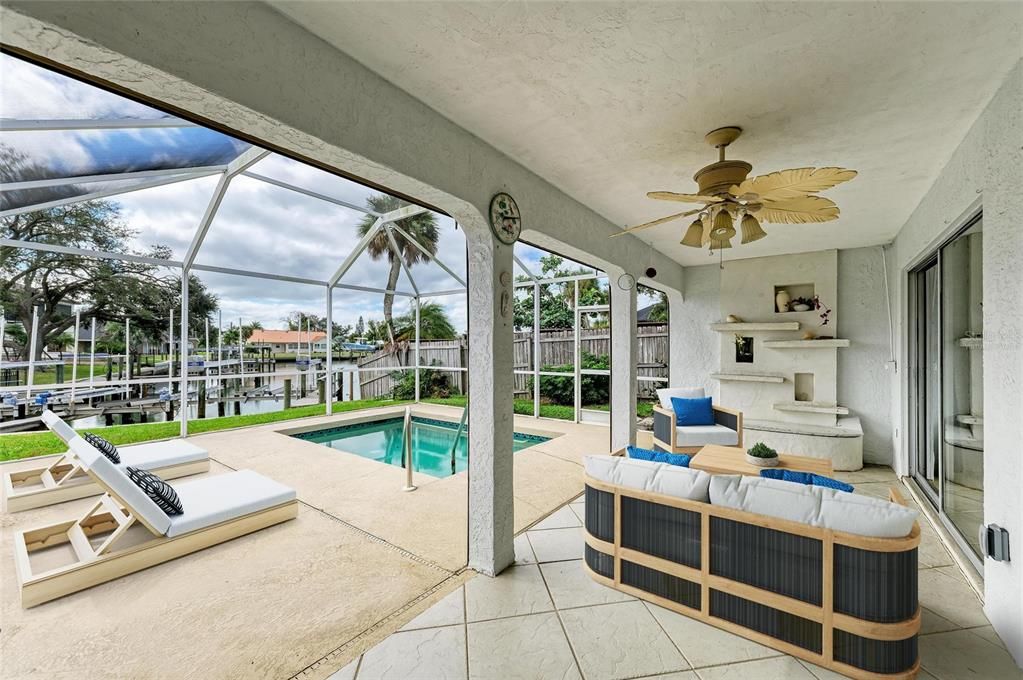 Active With Contract: $654,000 (2 beds, 1 baths, 1254 Square Feet)