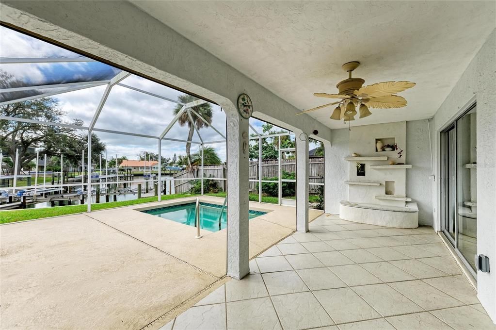 Active With Contract: $654,000 (2 beds, 1 baths, 1254 Square Feet)