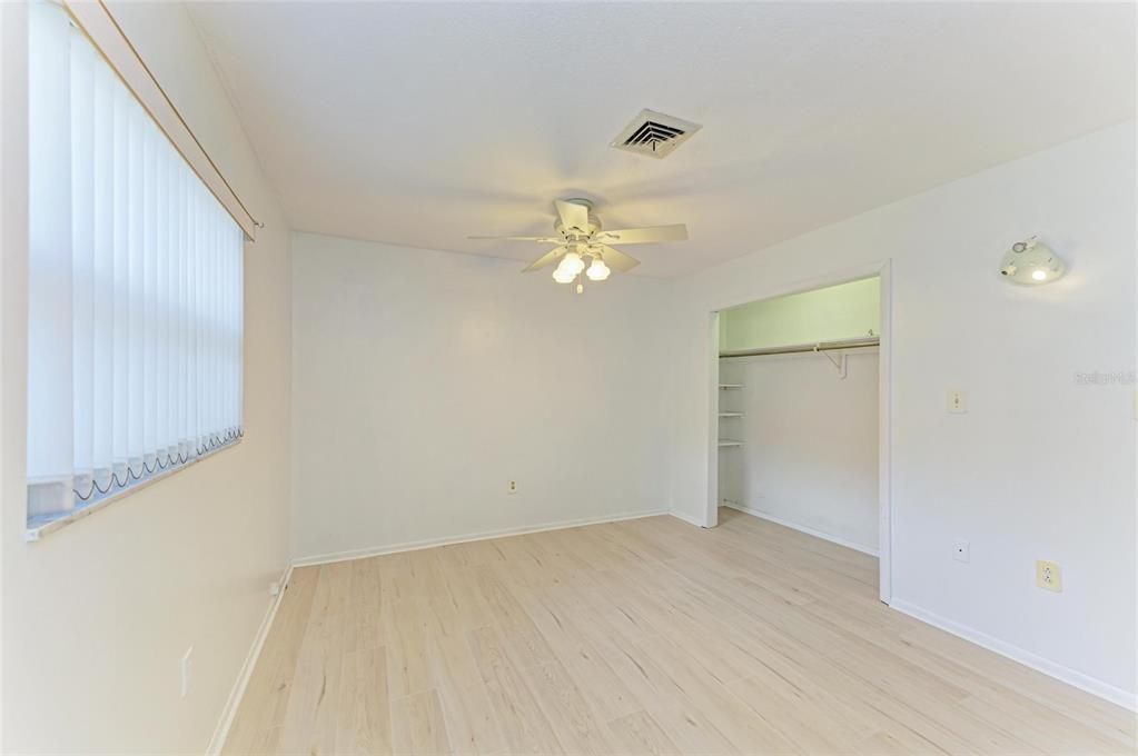 Active With Contract: $654,000 (2 beds, 1 baths, 1254 Square Feet)