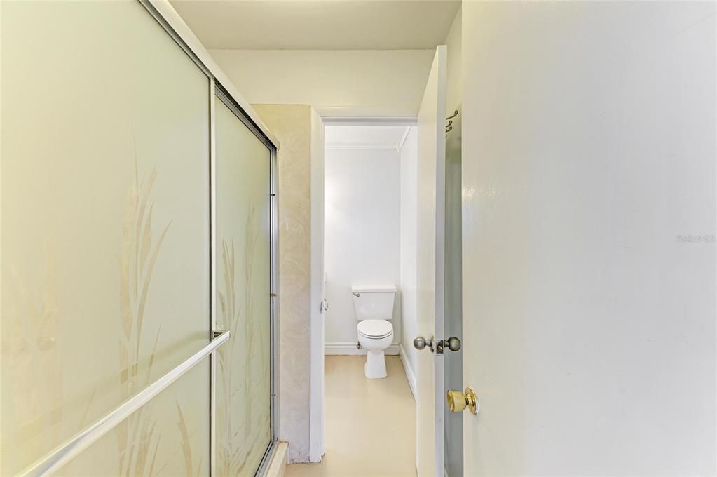 Active With Contract: $654,000 (2 beds, 1 baths, 1254 Square Feet)