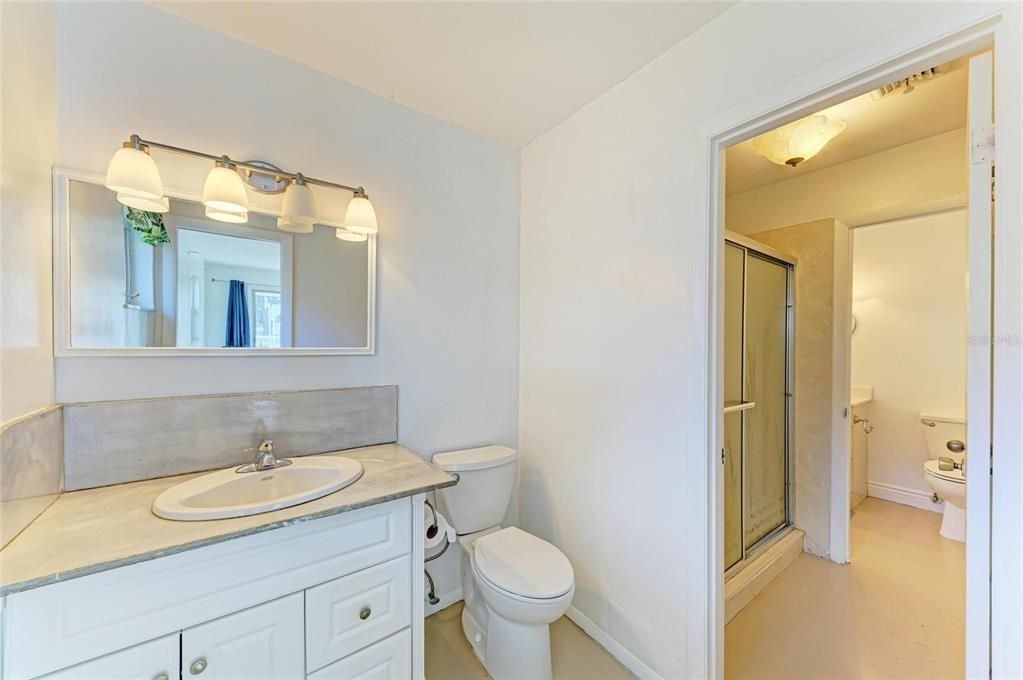 Active With Contract: $654,000 (2 beds, 1 baths, 1254 Square Feet)