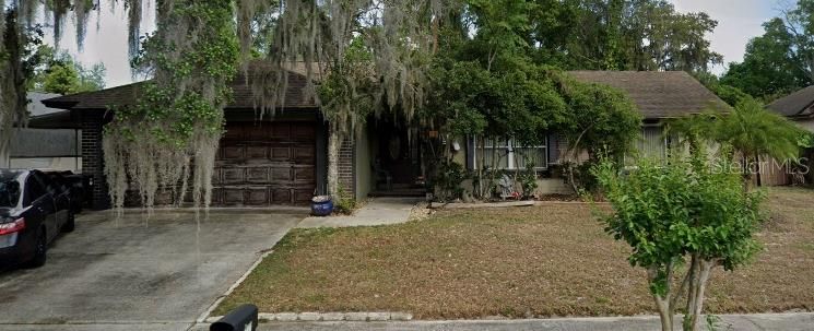 Recently Sold: $320,000 (3 beds, 2 baths, 1574 Square Feet)