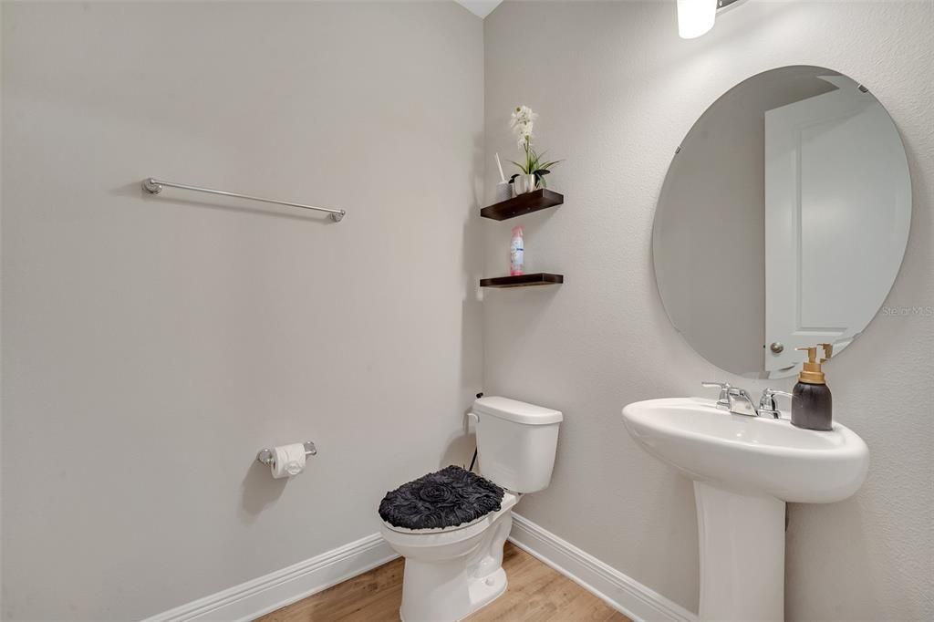 На продажу: $709,900 (4 спален, 3 ванн, 2843 Квадратных фут)