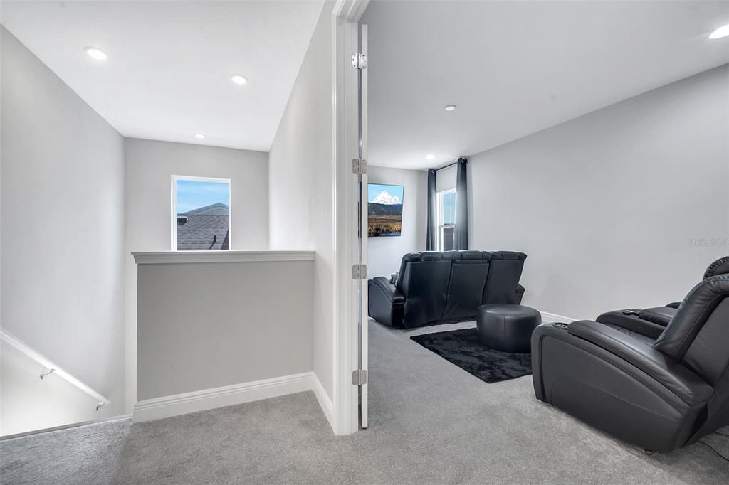 На продажу: $709,900 (4 спален, 3 ванн, 2843 Квадратных фут)