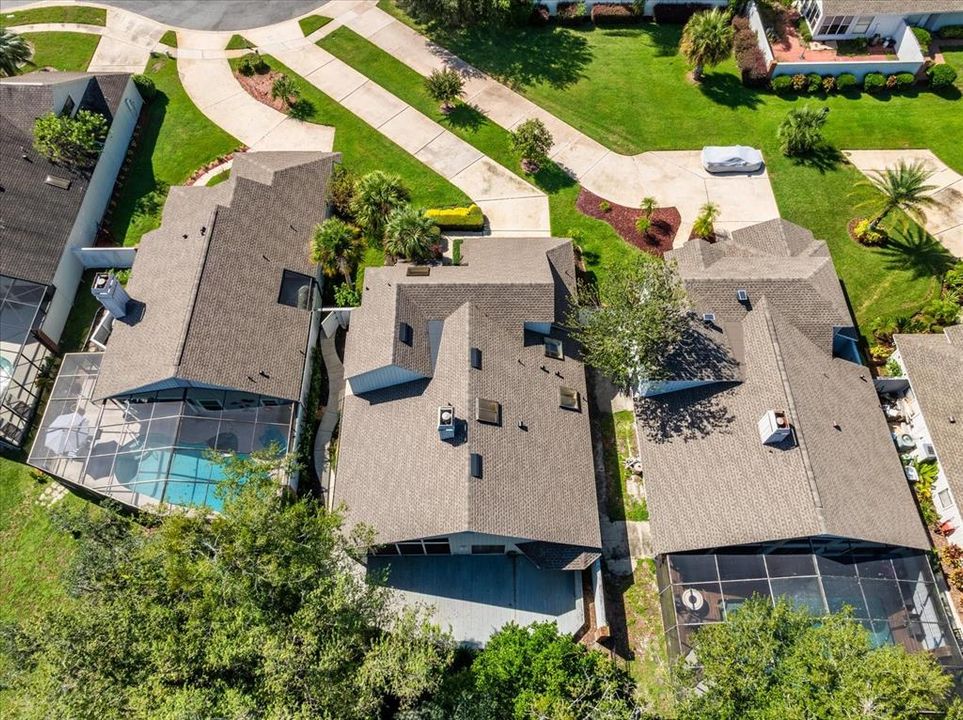 Activo con contrato: $449,000 (4 camas, 3 baños, 2436 Pies cuadrados)