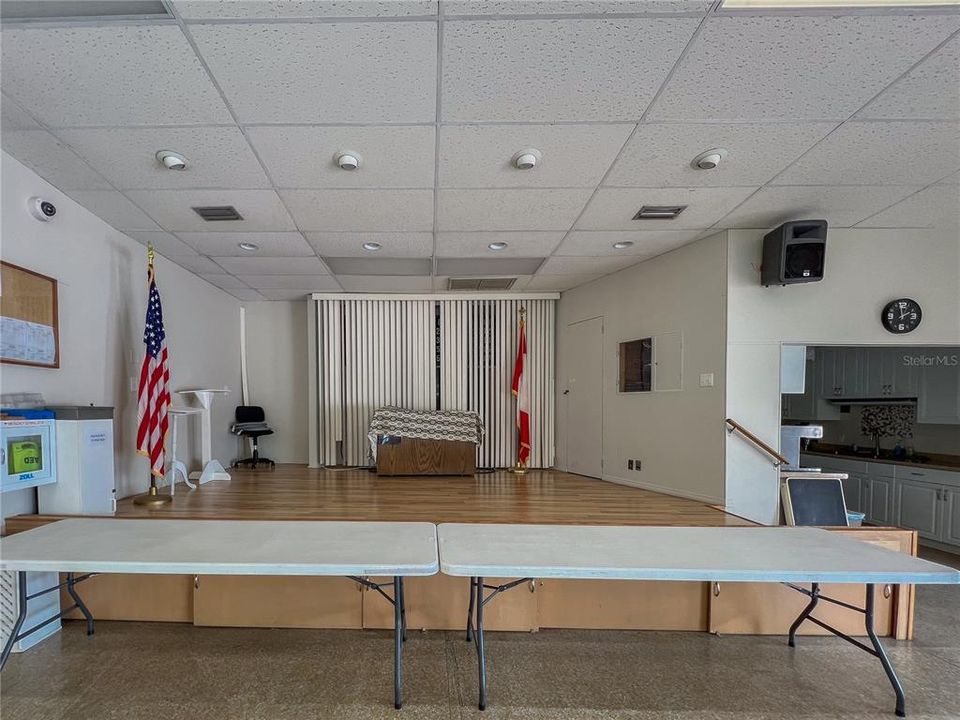 Active With Contract: $110,000 (2 beds, 1 baths, 672 Square Feet)