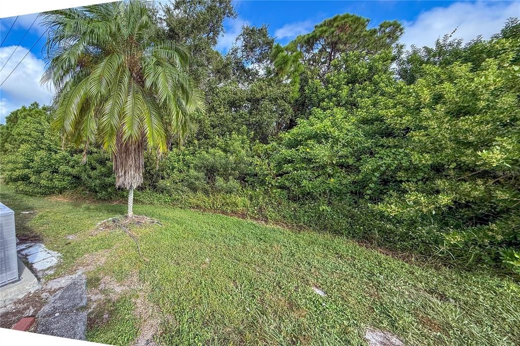 Active With Contract: $110,000 (2 beds, 1 baths, 672 Square Feet)