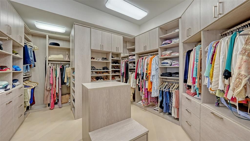 На продажу: $3,695,000 (3 спален, 4 ванн, 3045 Квадратных фут)