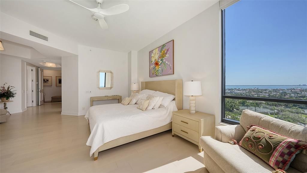 На продажу: $3,695,000 (3 спален, 4 ванн, 3045 Квадратных фут)