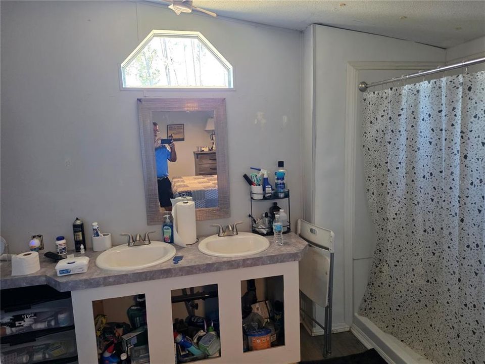 For Sale: $179,000 (3 beds, 2 baths, 1152 Square Feet)