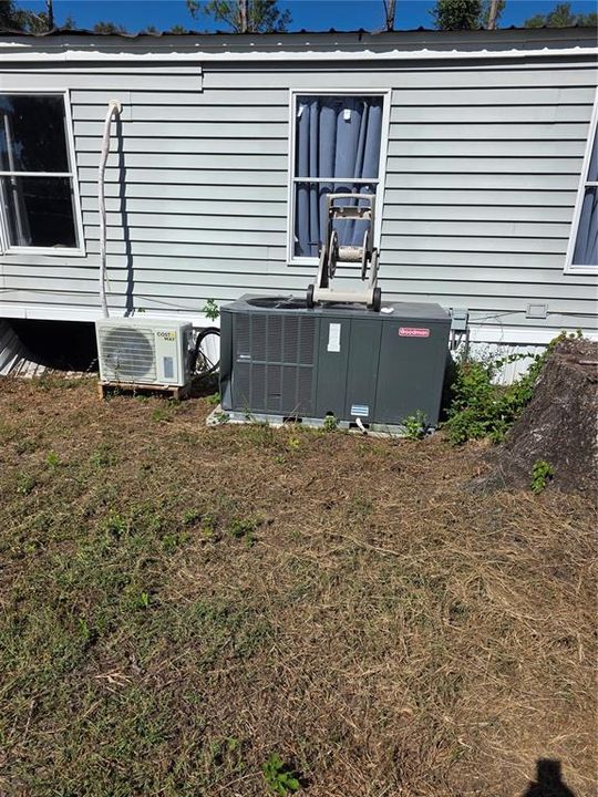 For Sale: $179,000 (3 beds, 2 baths, 1152 Square Feet)