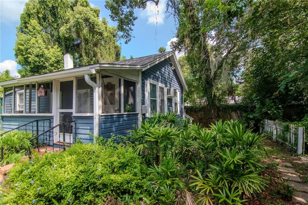 待售: $450,000 (3 贝兹, 0 浴室, 2146 平方英尺)