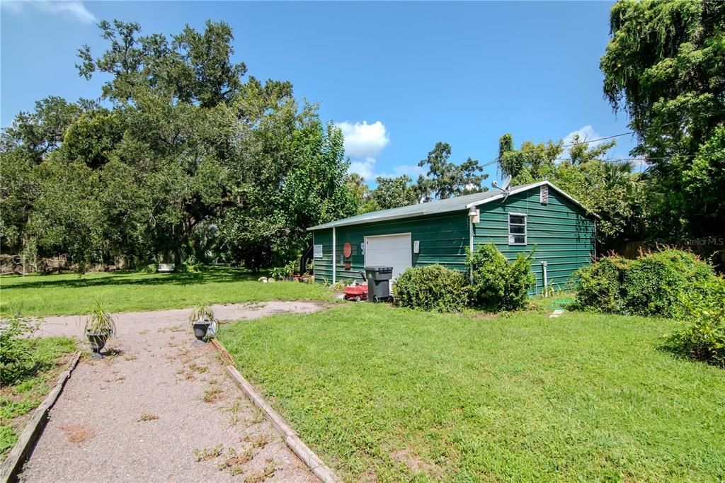 待售: $450,000 (3 贝兹, 0 浴室, 2146 平方英尺)