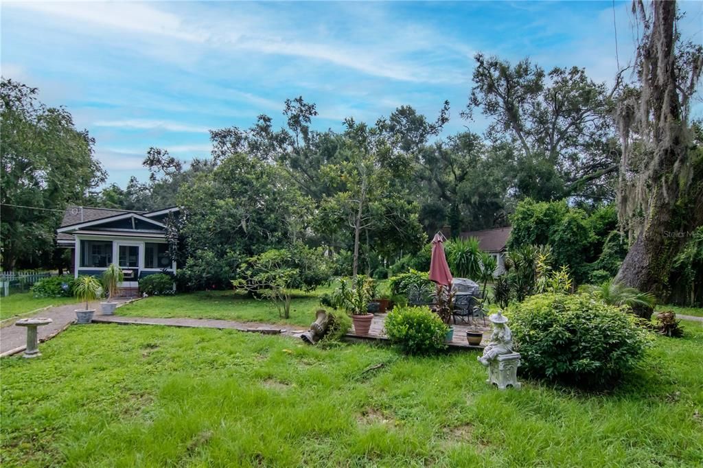 待售: $450,000 (3 贝兹, 0 浴室, 2146 平方英尺)