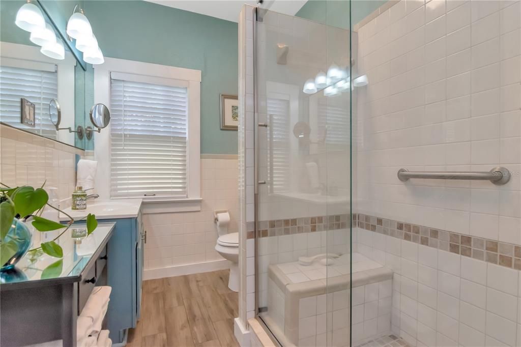 待售: $450,000 (3 贝兹, 0 浴室, 2146 平方英尺)