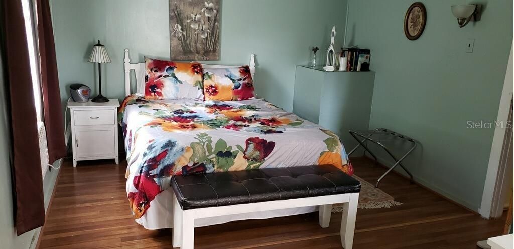 待售: $450,000 (3 贝兹, 0 浴室, 2146 平方英尺)