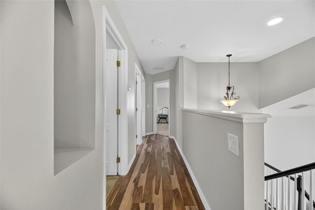 En Venta: $899,900 (4 camas, 3 baños, 3377 Pies cuadrados)