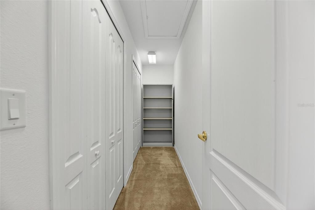 En Venta: $899,900 (4 camas, 3 baños, 3377 Pies cuadrados)