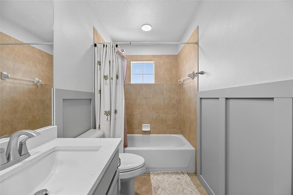 En Venta: $899,900 (4 camas, 3 baños, 3377 Pies cuadrados)