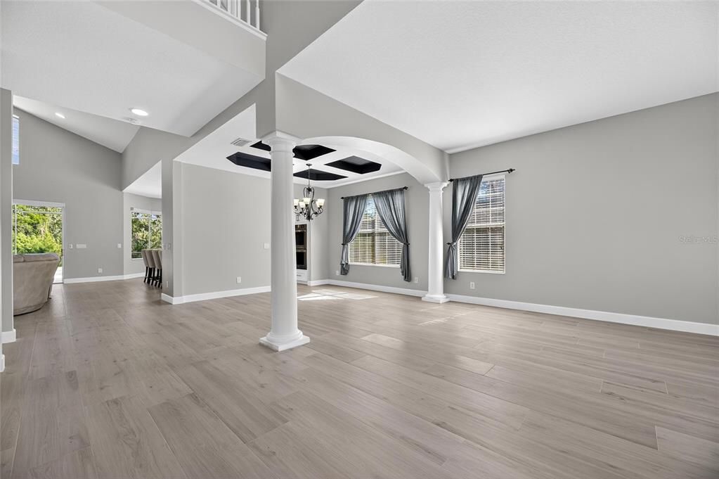 En Venta: $899,900 (4 camas, 3 baños, 3377 Pies cuadrados)