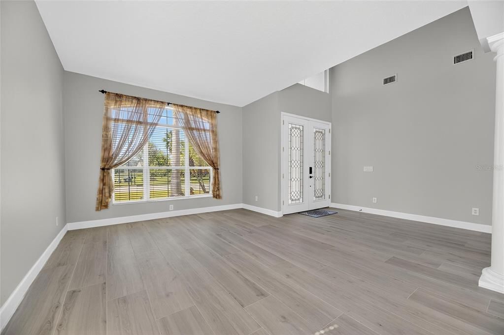 En Venta: $899,900 (4 camas, 3 baños, 3377 Pies cuadrados)