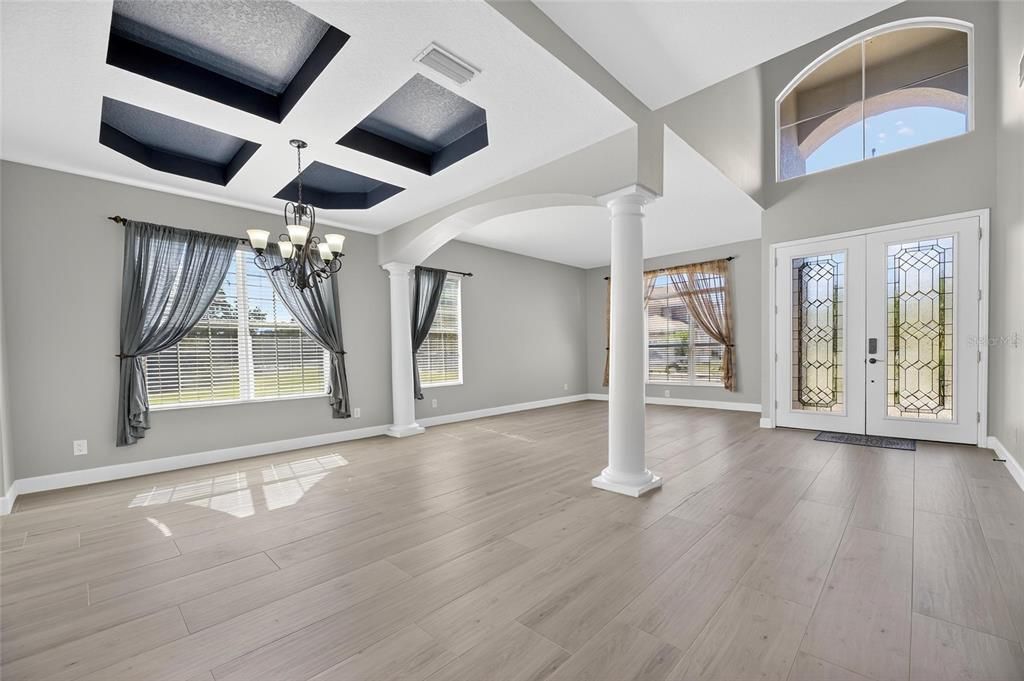 En Venta: $899,900 (4 camas, 3 baños, 3377 Pies cuadrados)