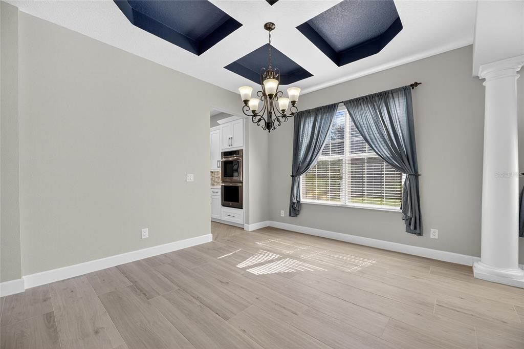 En Venta: $899,900 (4 camas, 3 baños, 3377 Pies cuadrados)