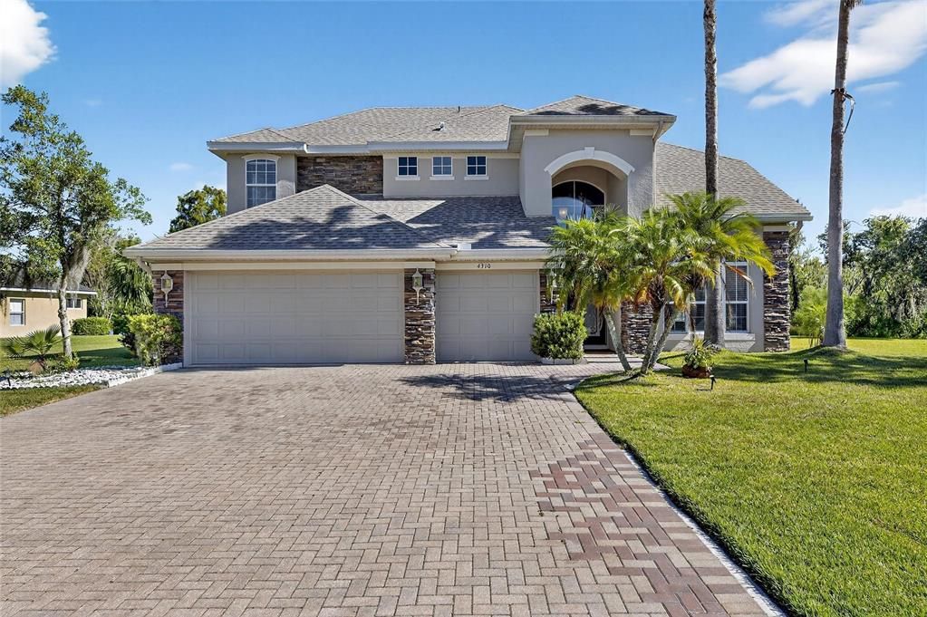 En Venta: $899,900 (4 camas, 3 baños, 3377 Pies cuadrados)