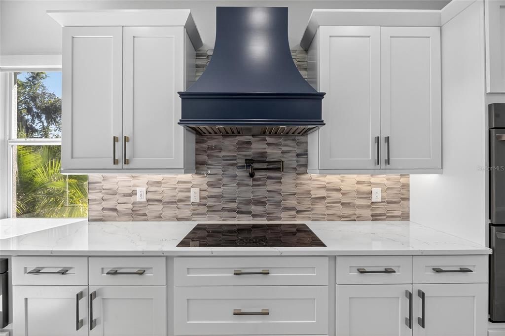 En Venta: $899,900 (4 camas, 3 baños, 3377 Pies cuadrados)