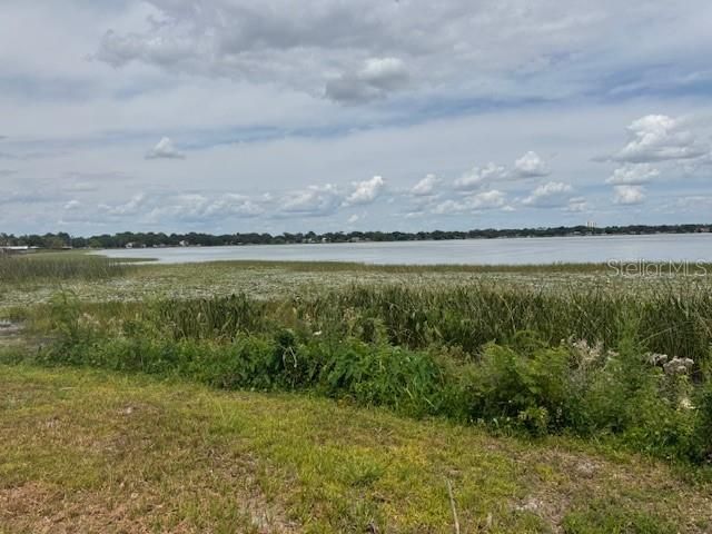 На продажу: $239,900 (0.30 acres)