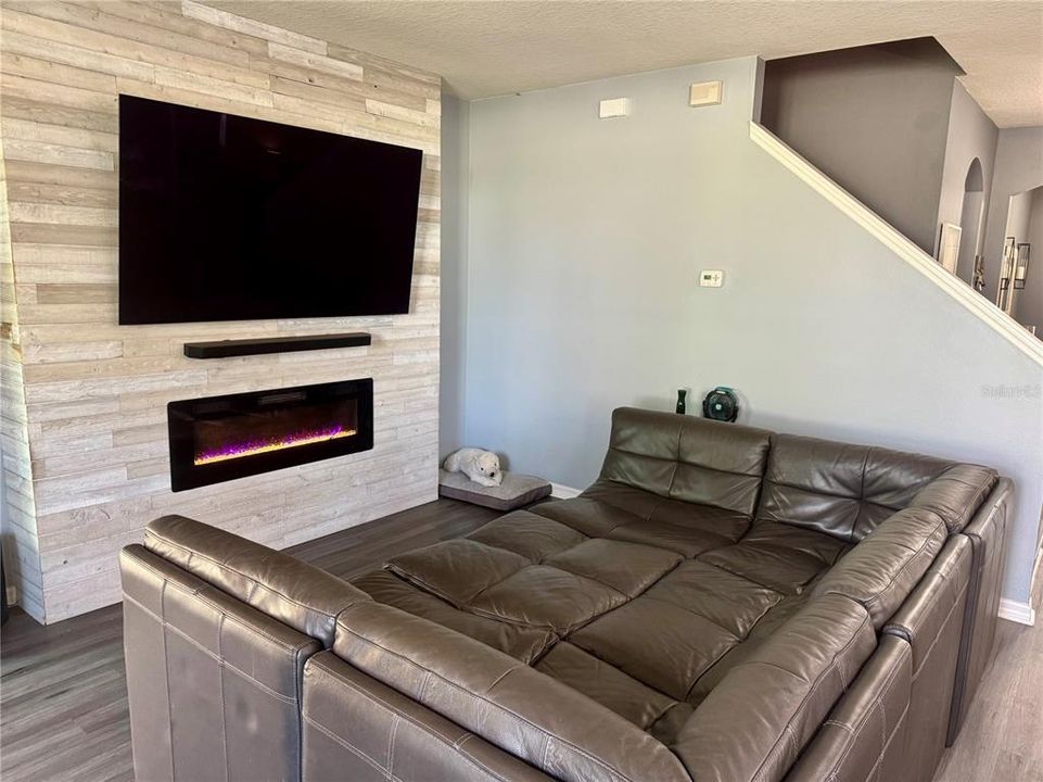 En Venta: $517,500 (5 camas, 2 baños, 3092 Pies cuadrados)