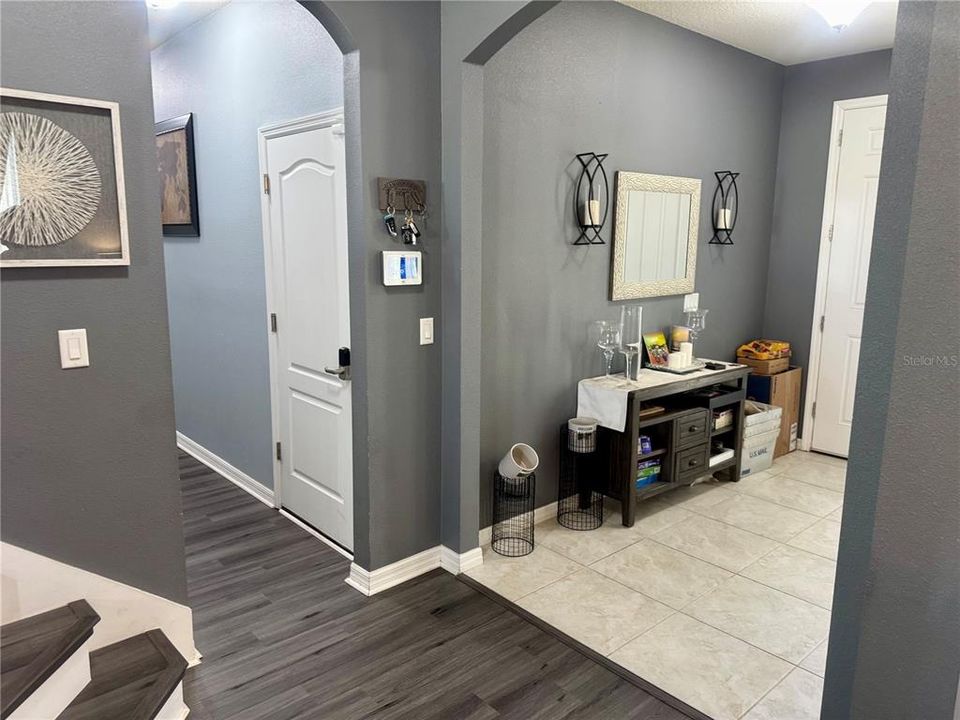 En Venta: $517,500 (5 camas, 2 baños, 3092 Pies cuadrados)