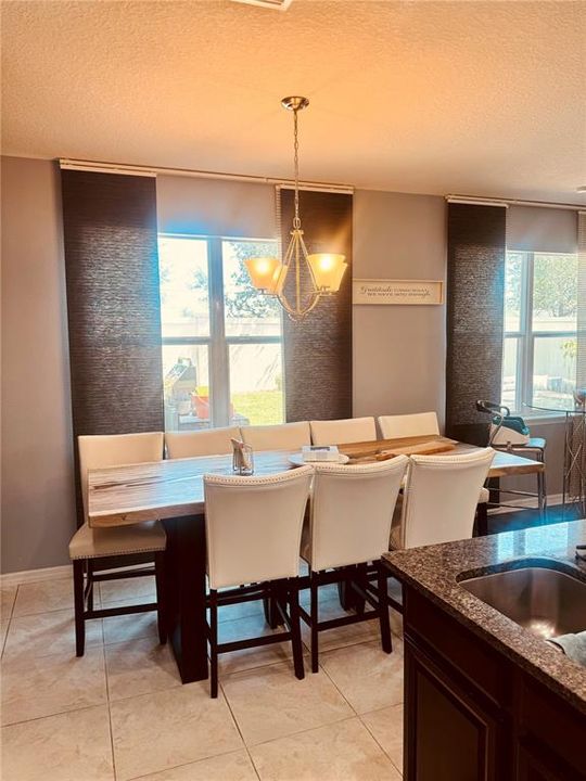 En Venta: $517,500 (5 camas, 2 baños, 3092 Pies cuadrados)