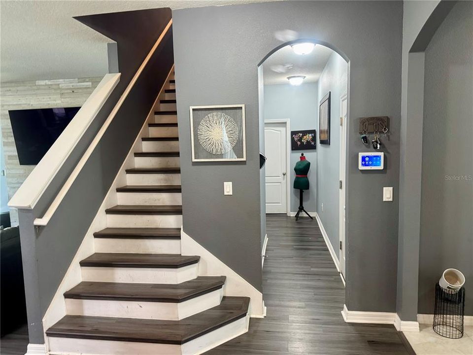 En Venta: $517,500 (5 camas, 2 baños, 3092 Pies cuadrados)