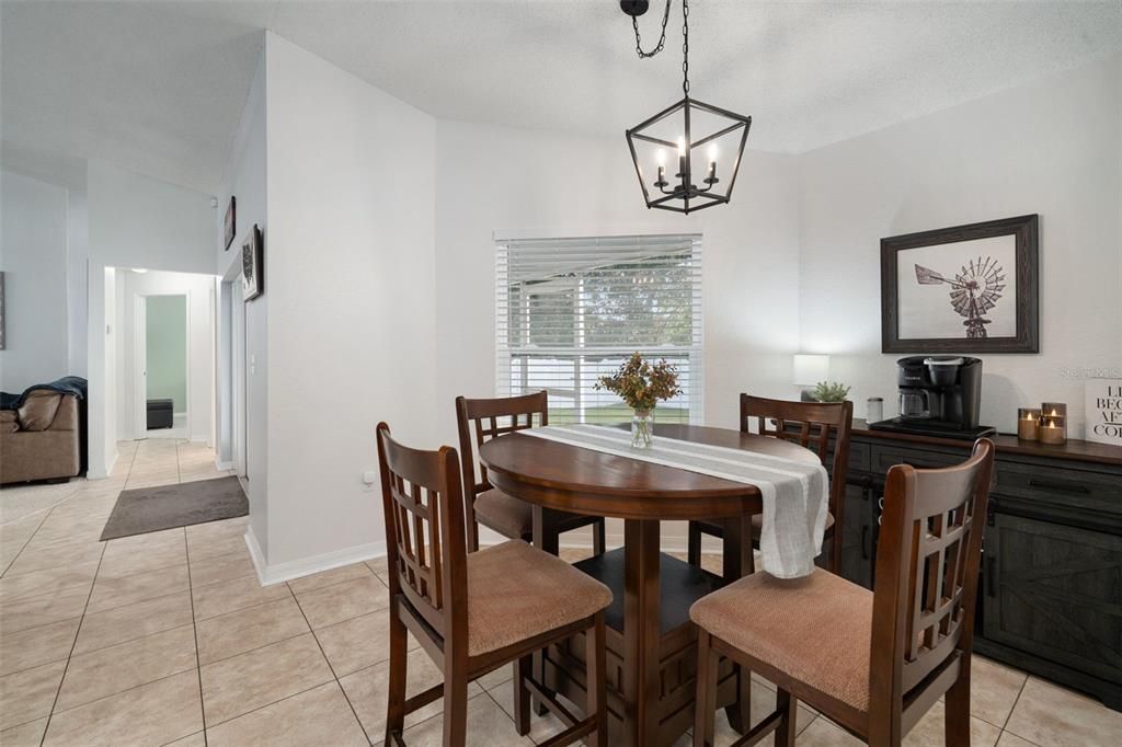 На продажу: $350,000 (3 спален, 2 ванн, 1838 Квадратных фут)