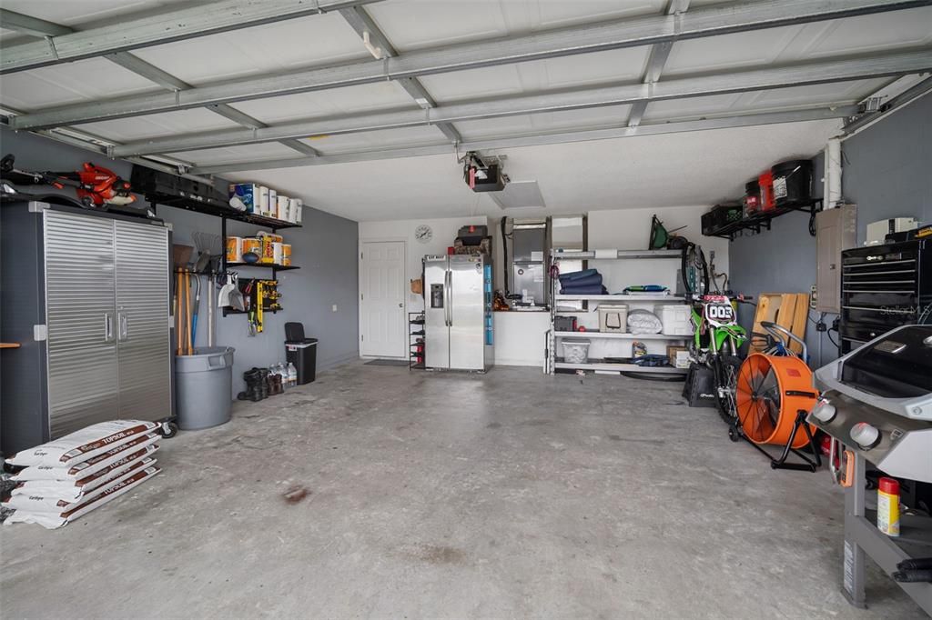 На продажу: $350,000 (3 спален, 2 ванн, 1838 Квадратных фут)