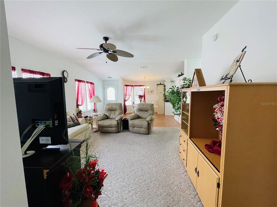 На продажу: $415,000 (3 спален, 2 ванн, 1468 Квадратных фут)