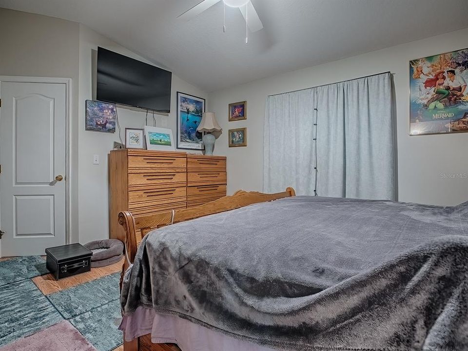 For Sale: $287,000 (2 beds, 2 baths, 1162 Square Feet)