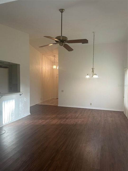 En Venta: $172,500 (2 camas, 2 baños, 1006 Pies cuadrados)