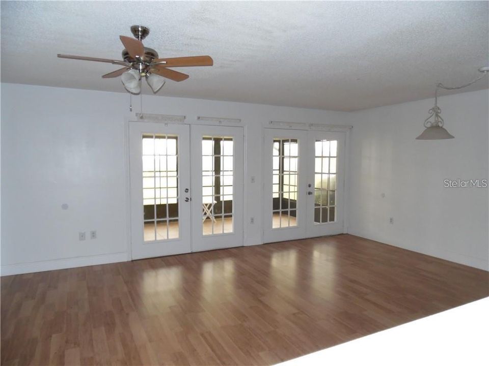 出租: $2,200 (3 贝兹, 2 浴室, 1567 平方英尺)