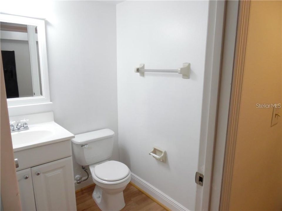 出租: $2,200 (3 贝兹, 2 浴室, 1567 平方英尺)