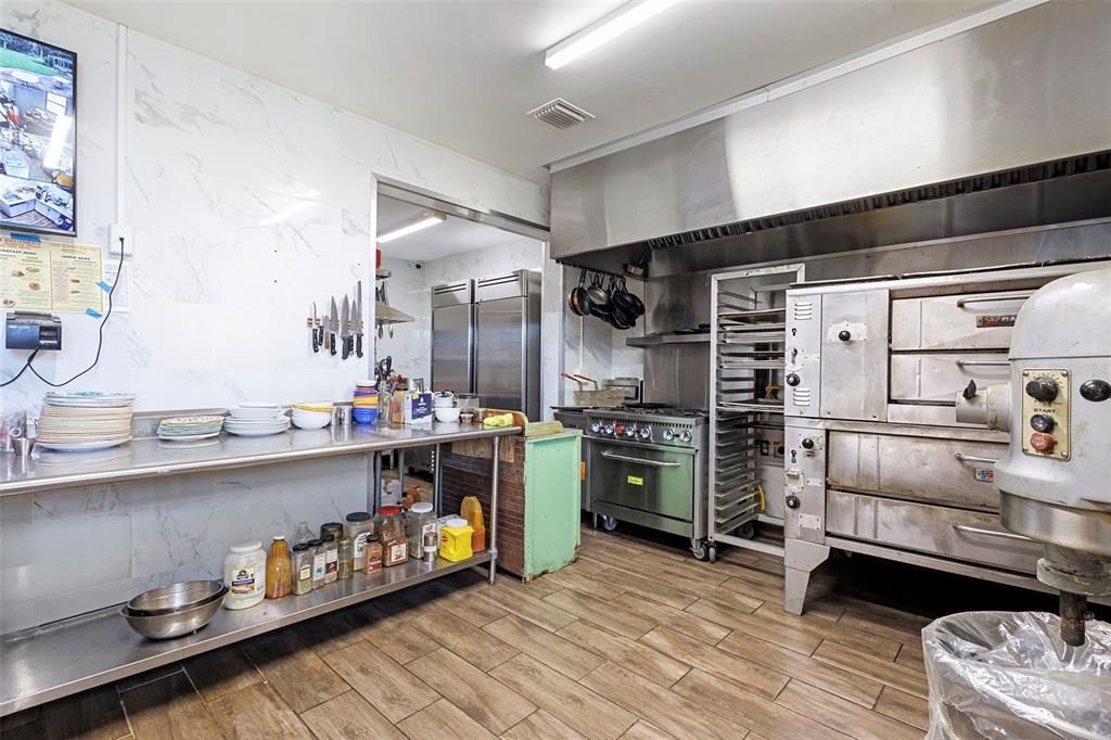 待售: $3,150,000 (0 贝兹, 0 浴室, 5435 平方英尺)