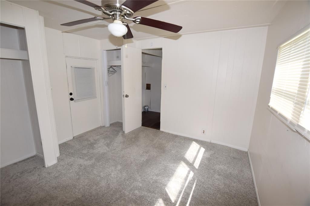 For Rent: $1,275 (2 beds, 2 baths, 720 Square Feet)