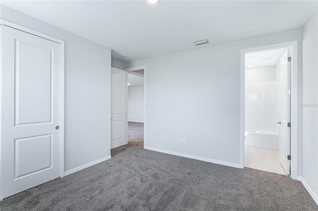 For Rent: $3,600 (4 beds, 3 baths, 2582 Square Feet)