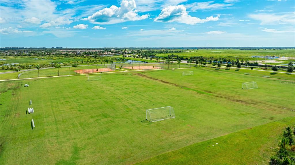 For Rent: $3,600 (4 beds, 3 baths, 2582 Square Feet)