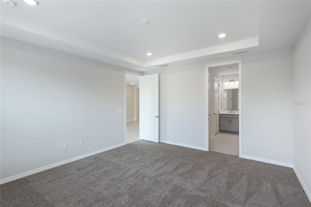 For Rent: $3,600 (4 beds, 3 baths, 2582 Square Feet)