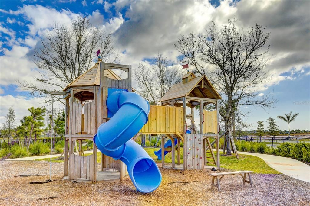 For Rent: $3,600 (4 beds, 3 baths, 2582 Square Feet)