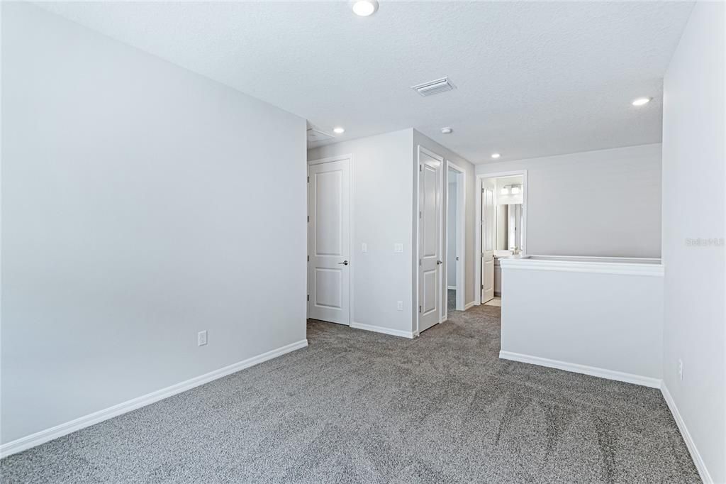 For Rent: $3,600 (4 beds, 3 baths, 2582 Square Feet)