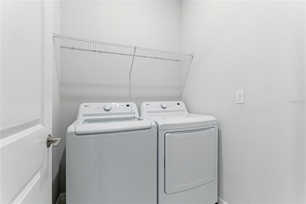 For Rent: $3,600 (4 beds, 3 baths, 2582 Square Feet)